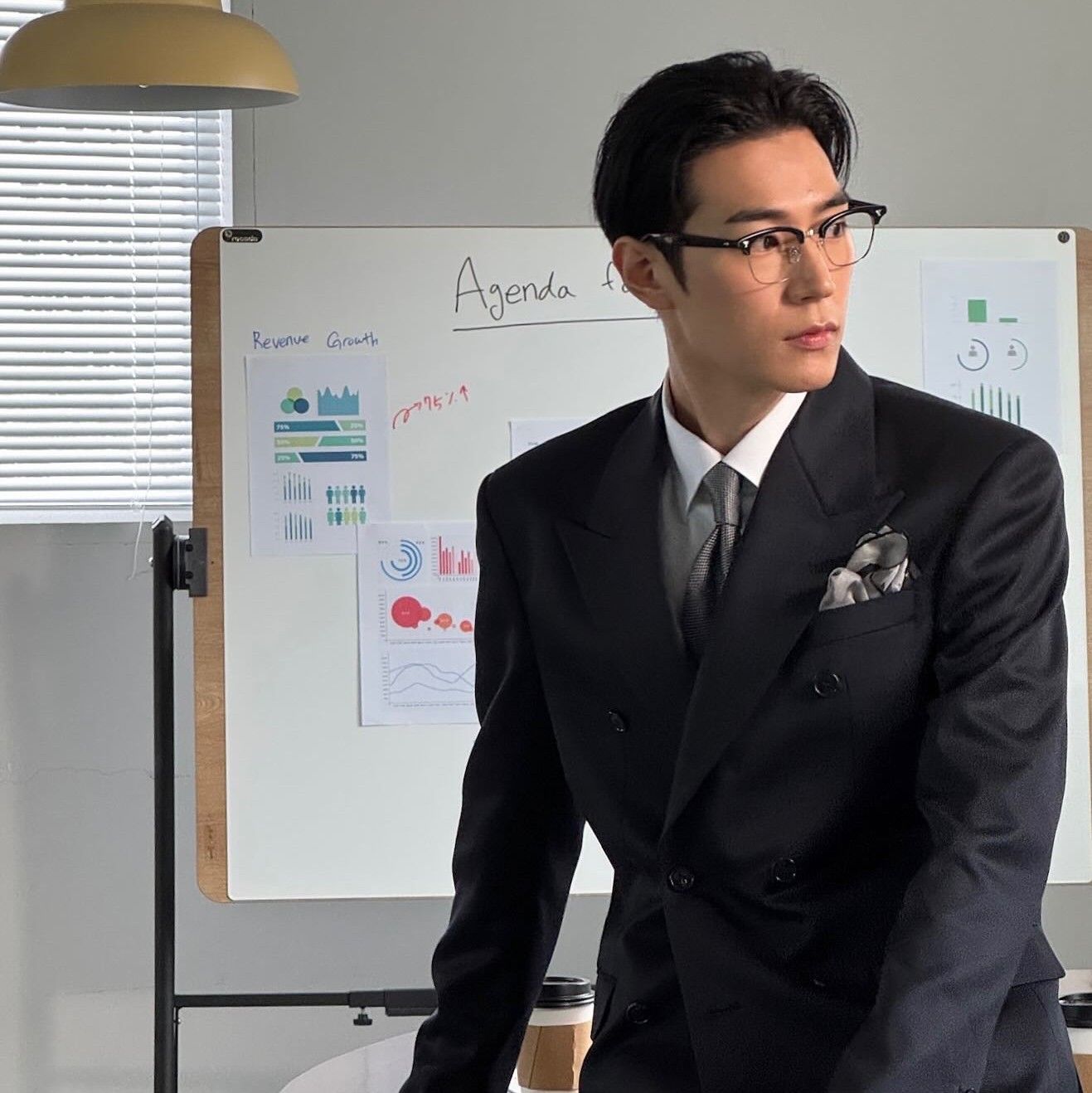 A moment captured by a fan of Park Seoham