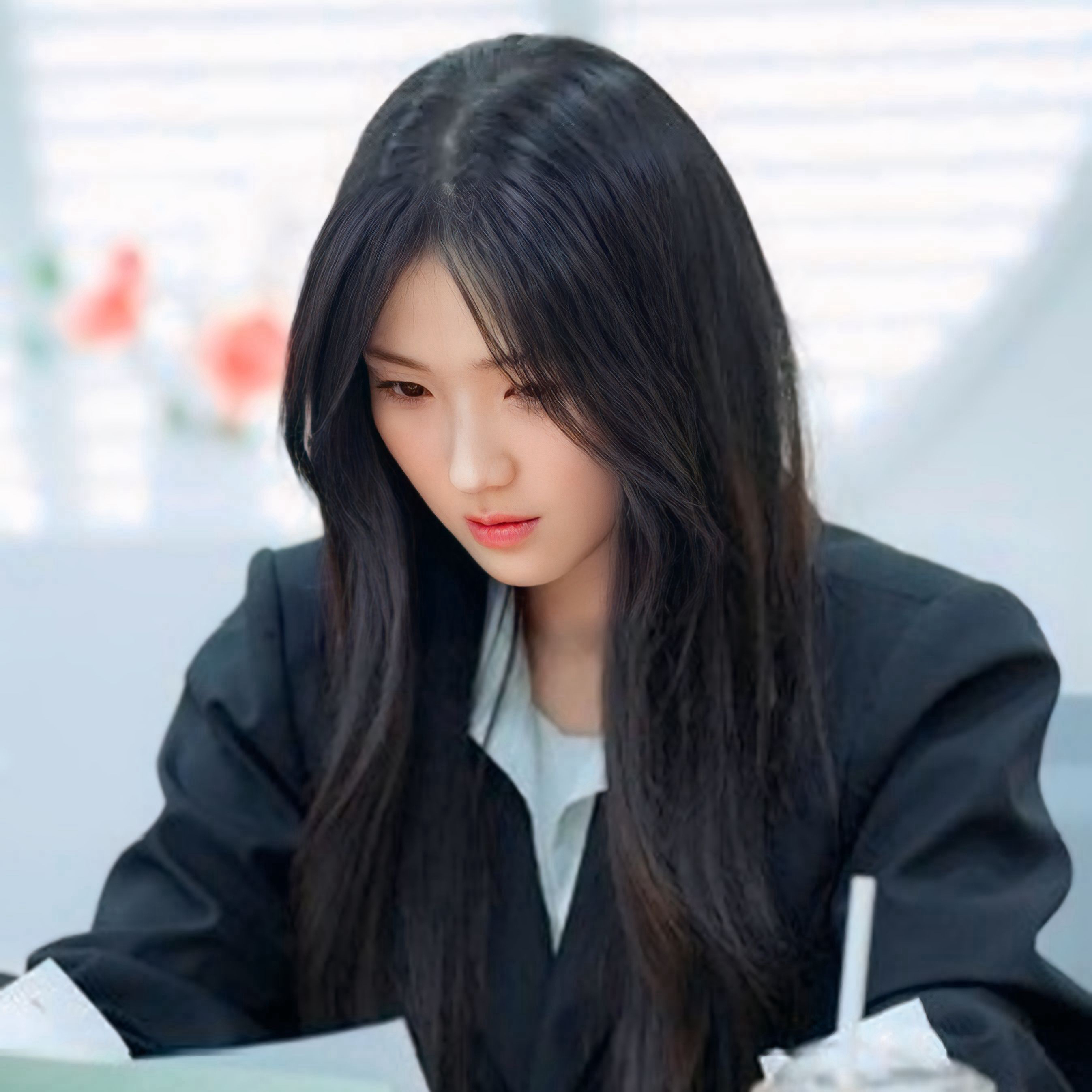 Recent activity shot of Kim Hyeyoon