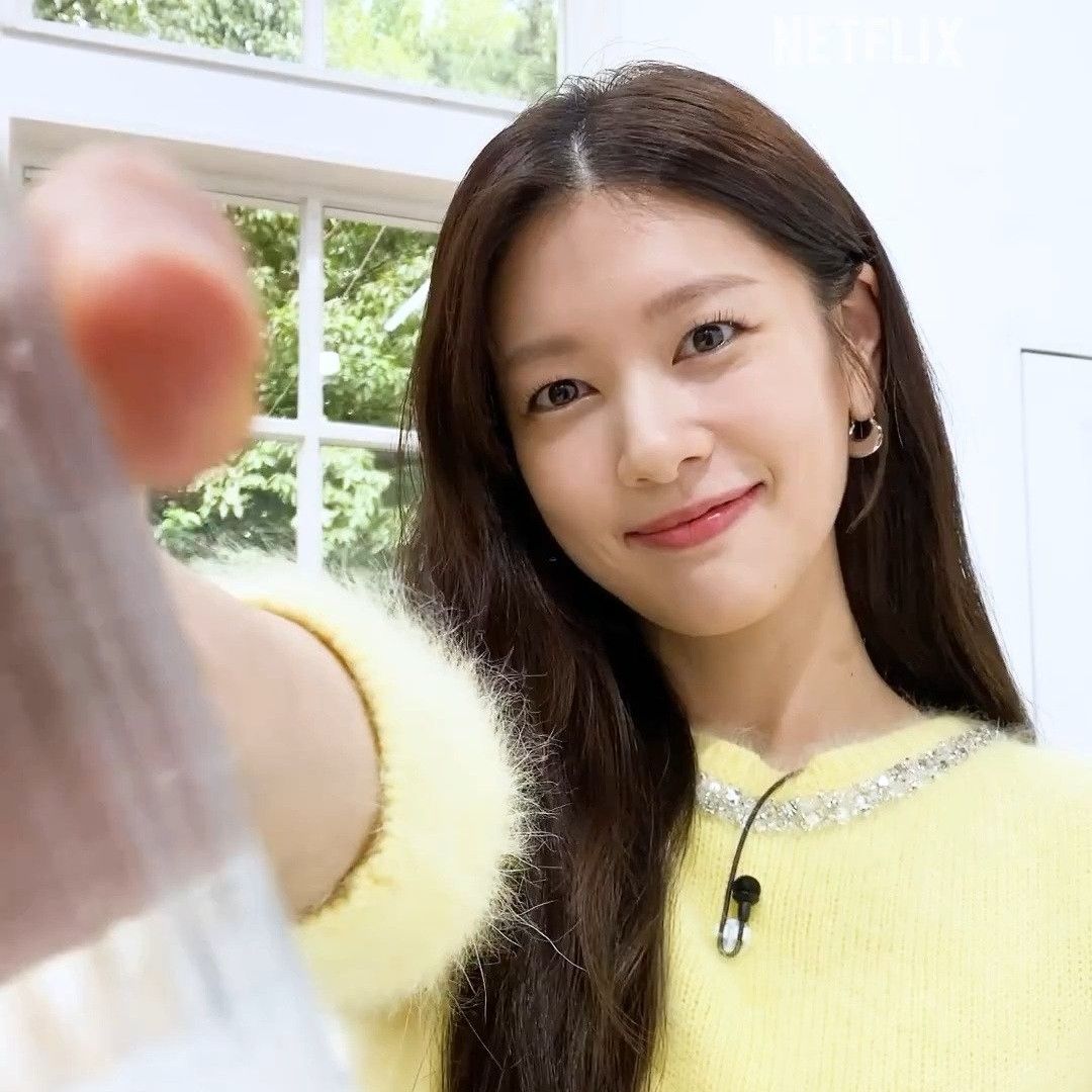 Recent activity shot of Jung Somin