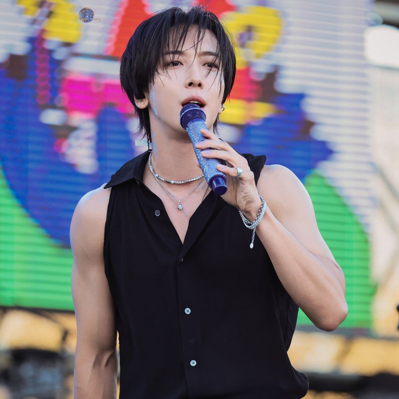 Latest photo of Jung Yonghwa