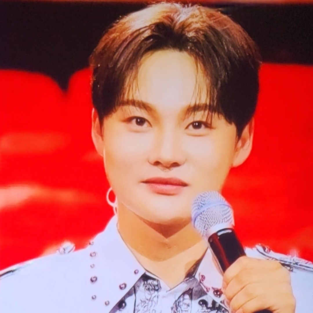 朴瑞镇的最新照片