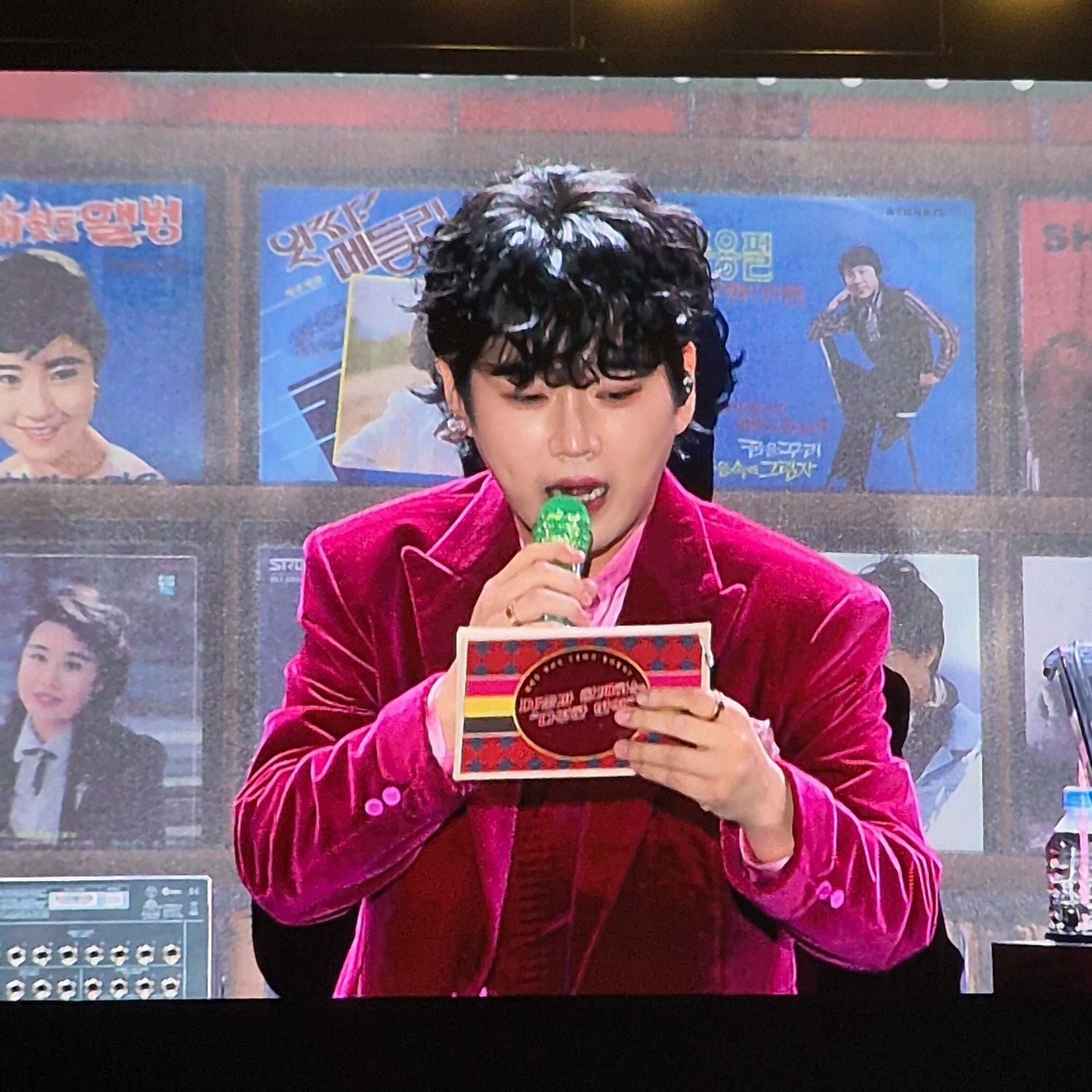 Foto kegiatan terbaru dari Hwang Youngwoong