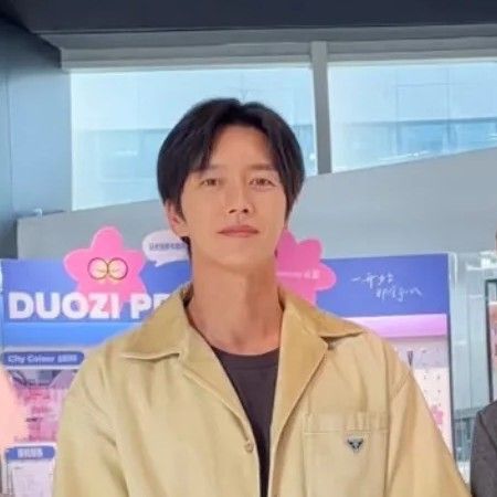Behind-the-scenes cut of Park Haejin