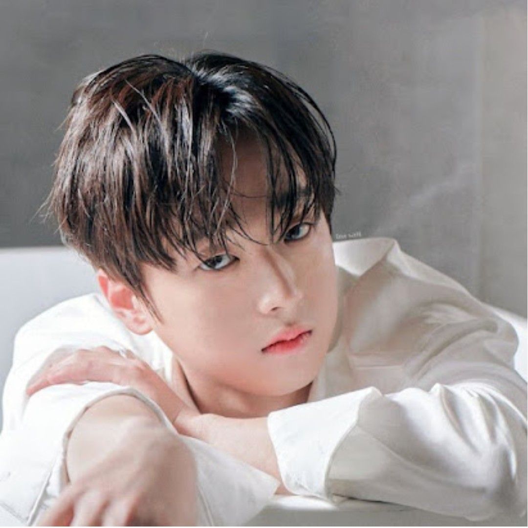 Foto terbaru dari Lee Chanwon