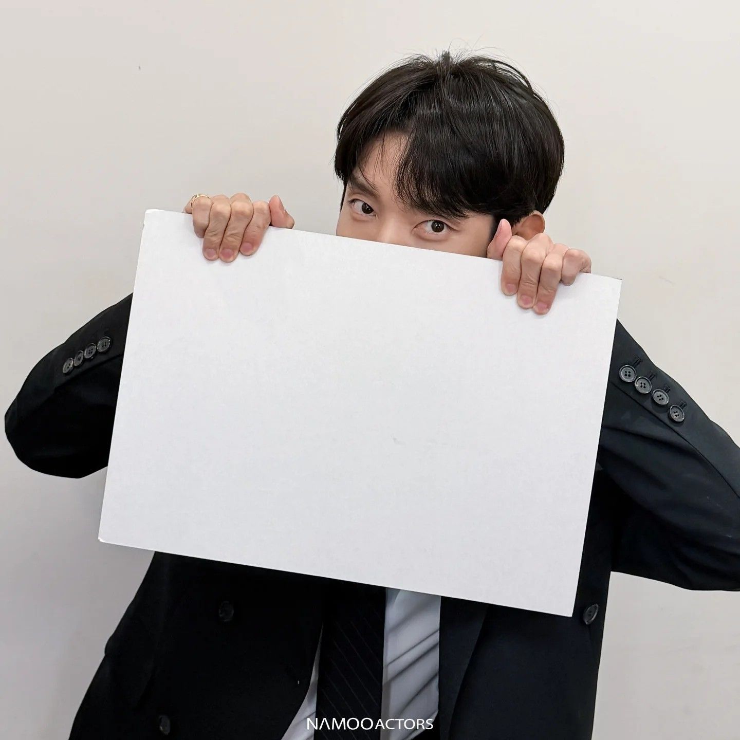 A moment captured by a fan of Lee Joongi