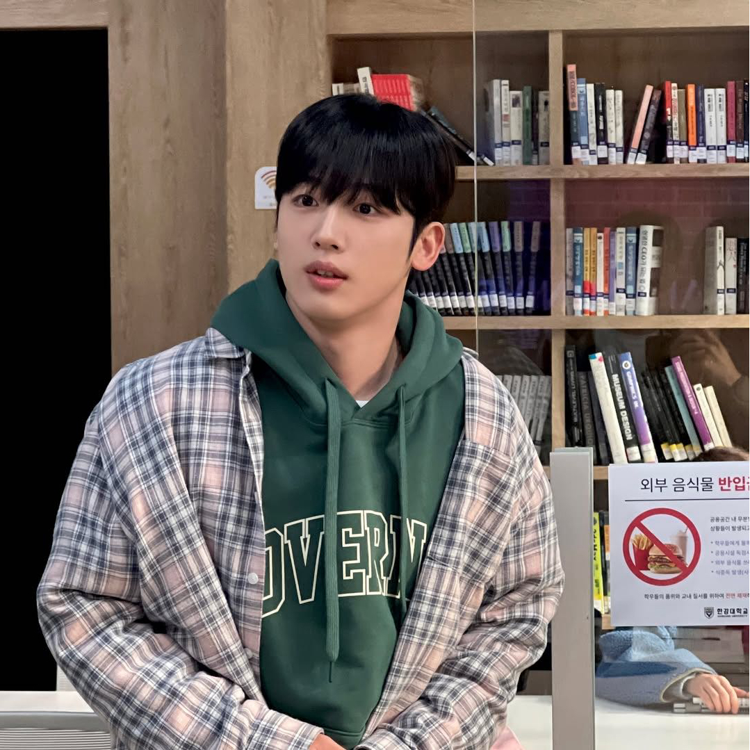 Latest photo of Kim Yohan