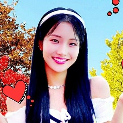 A moment captured by a fan of Kim Soyeon (2004)