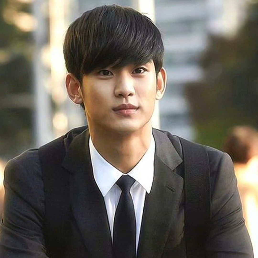 金秀賢的近期活動照