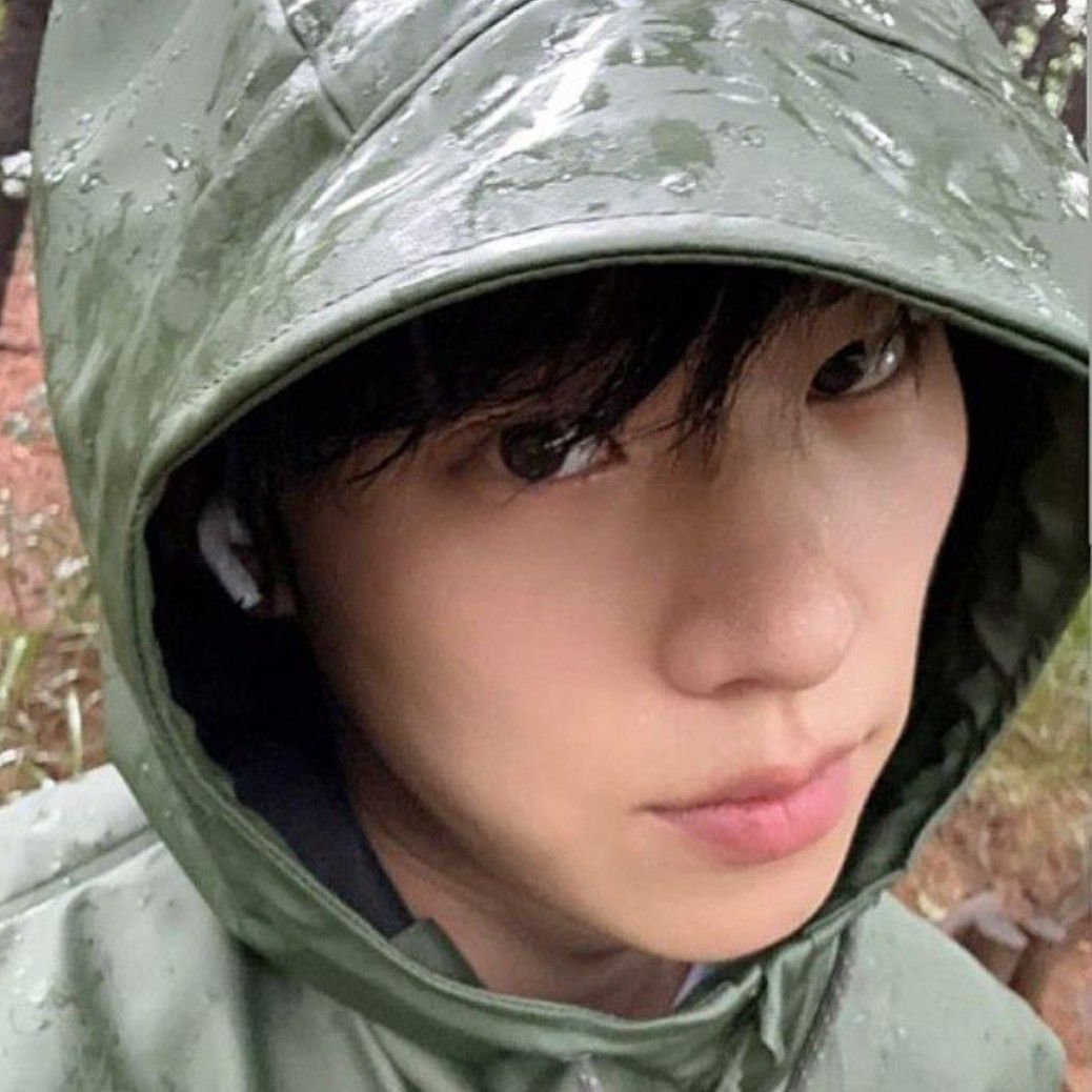 Behind-the-scenes cut of Kim Sungcheol