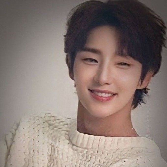 Latest photo of Lee Joongi