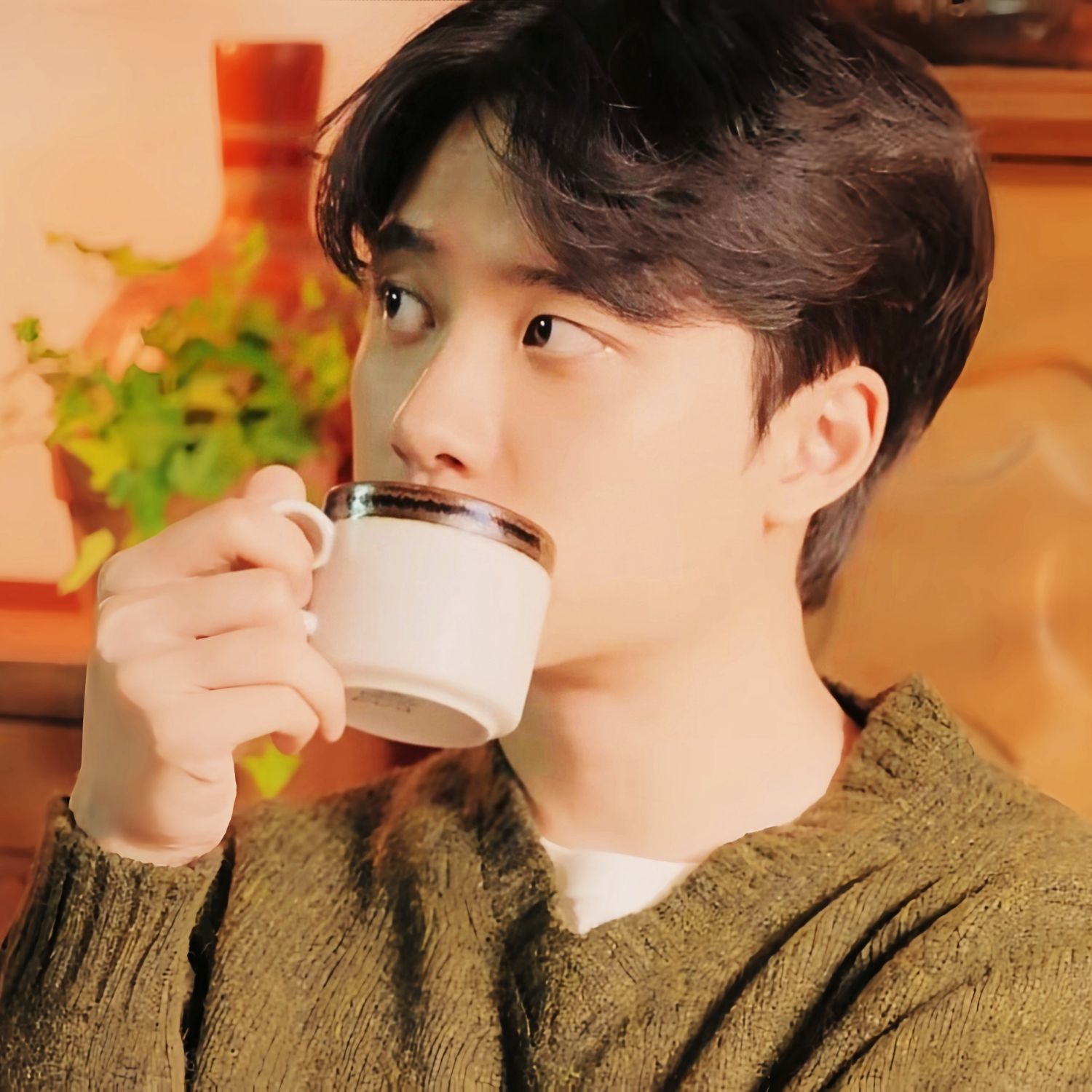 Behind-the-scenes cut of Doh Kyungsoo (D.O.)