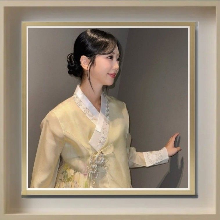 Recent activity shot of Kang Hyeyeon