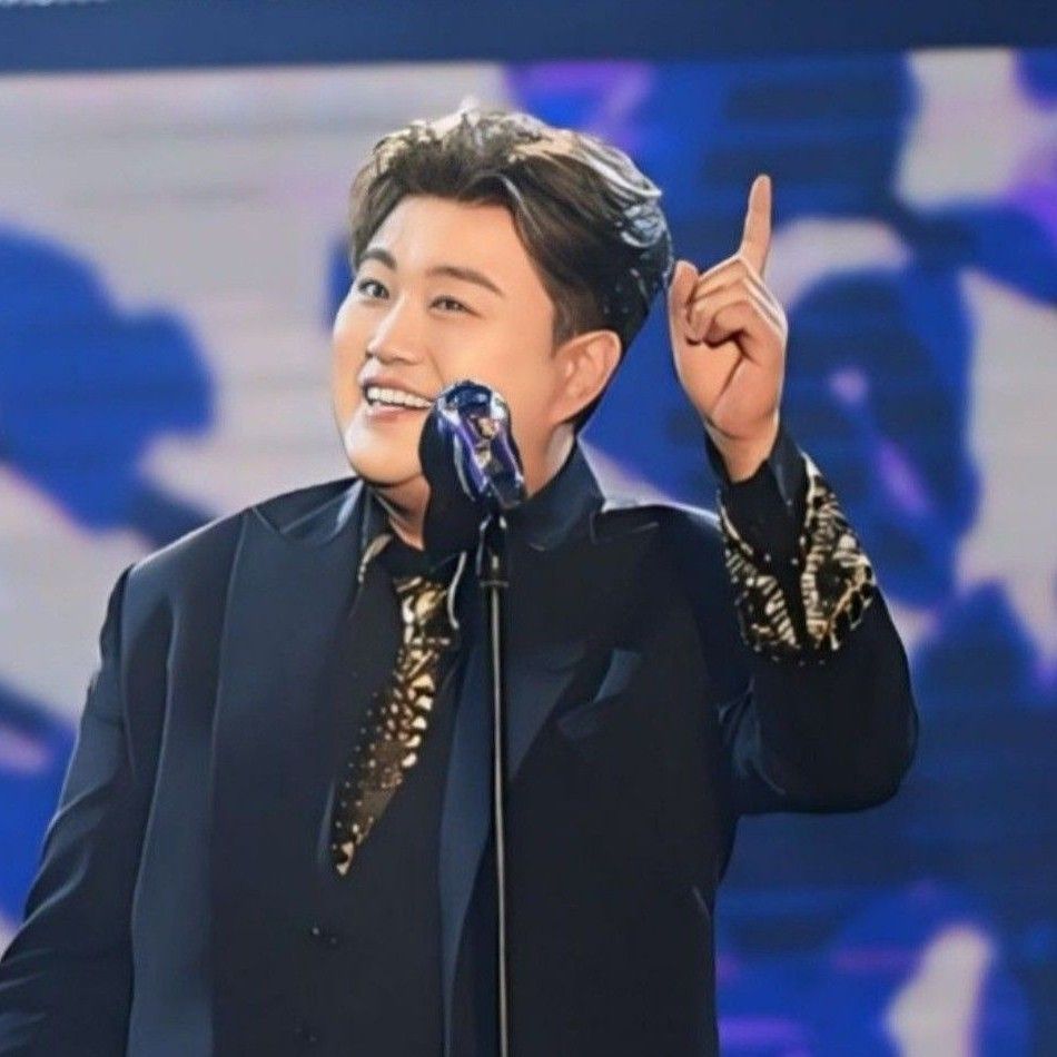 Behind-the-scenes cut of Kim Hojoong