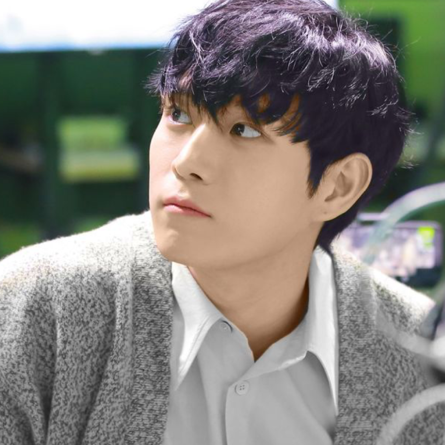 A moment captured by a fan of Kim Youngdae