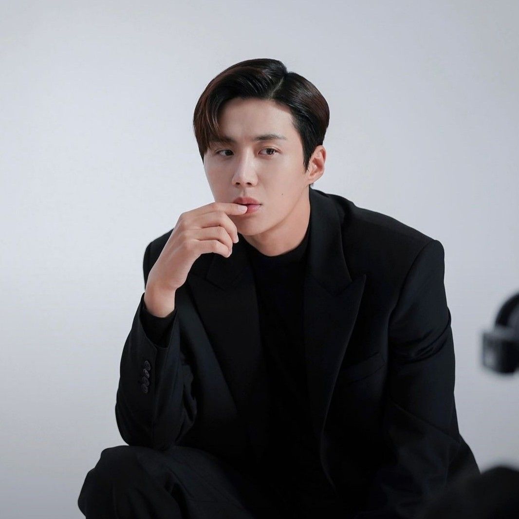 Cuplikan di balik layar dari Kim Seonho