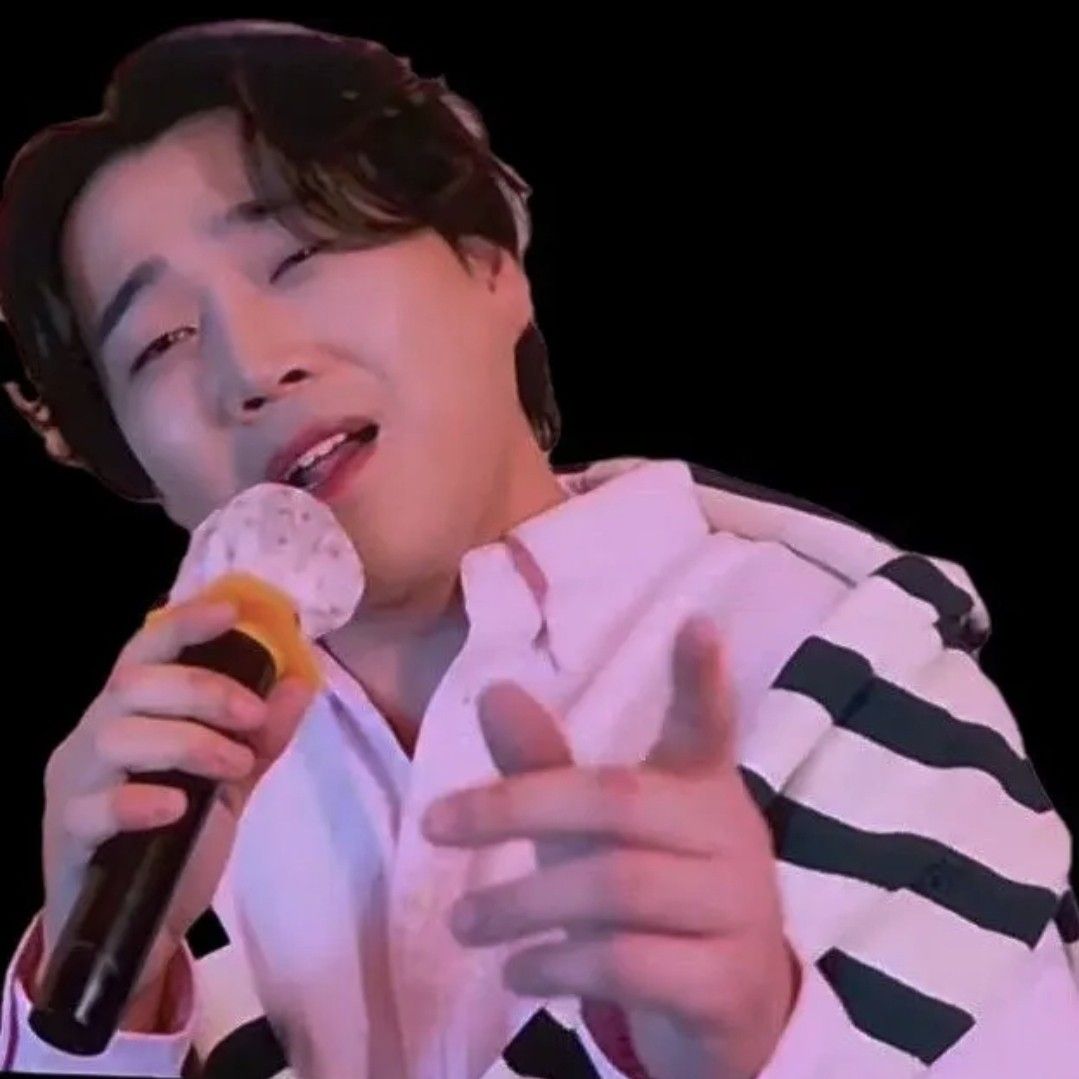 A moment captured by a fan of Hwang Youngwoong