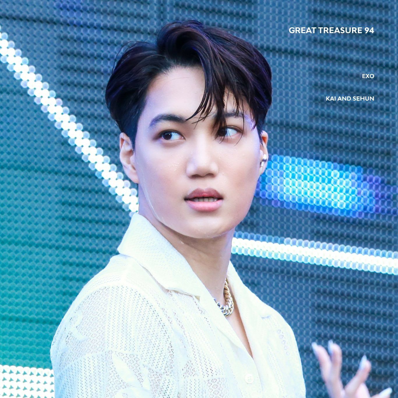 A moment captured by a fan of KAI