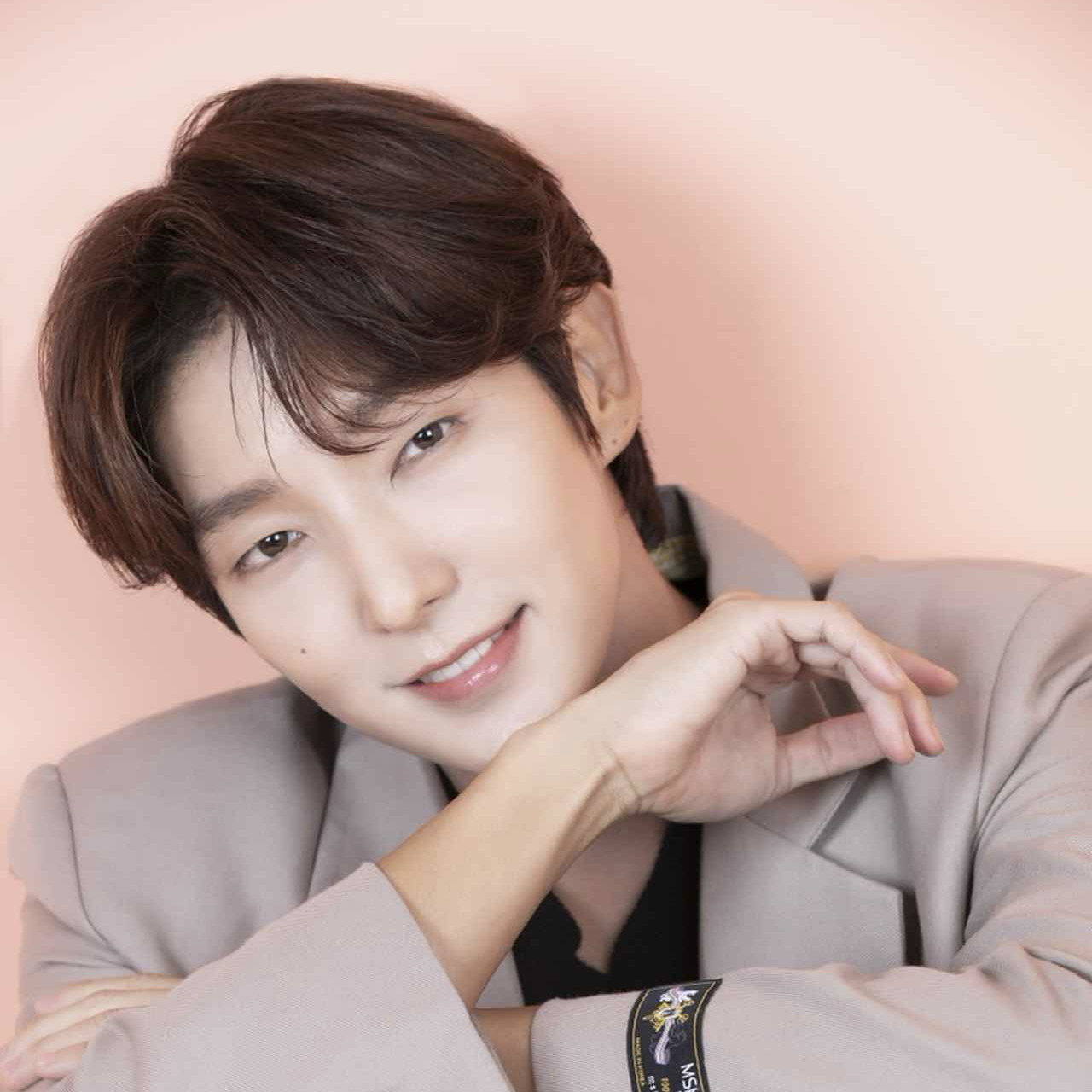 A moment captured by a fan of Lee Joongi