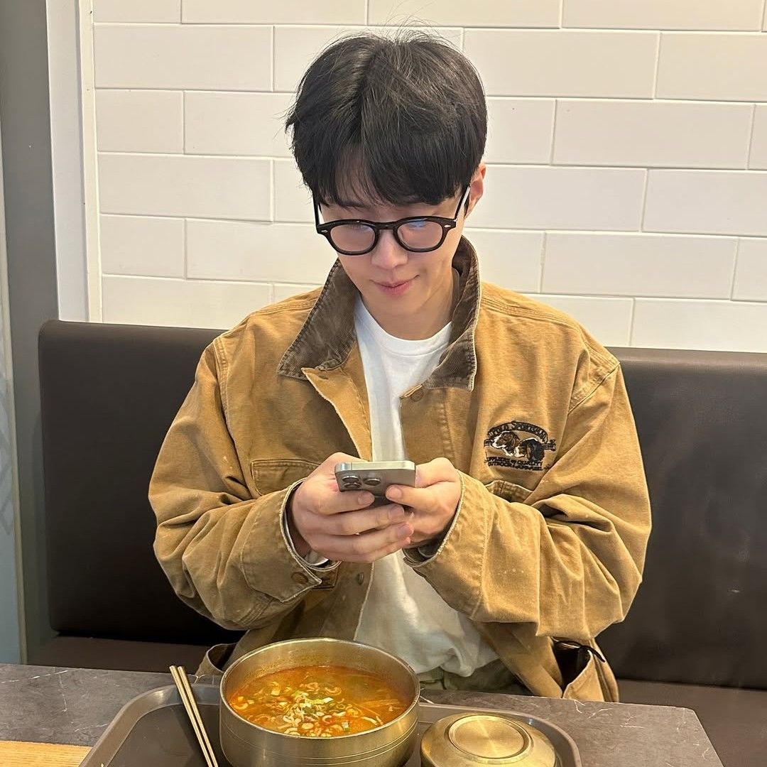 Recent activity shot of Kim Seonho