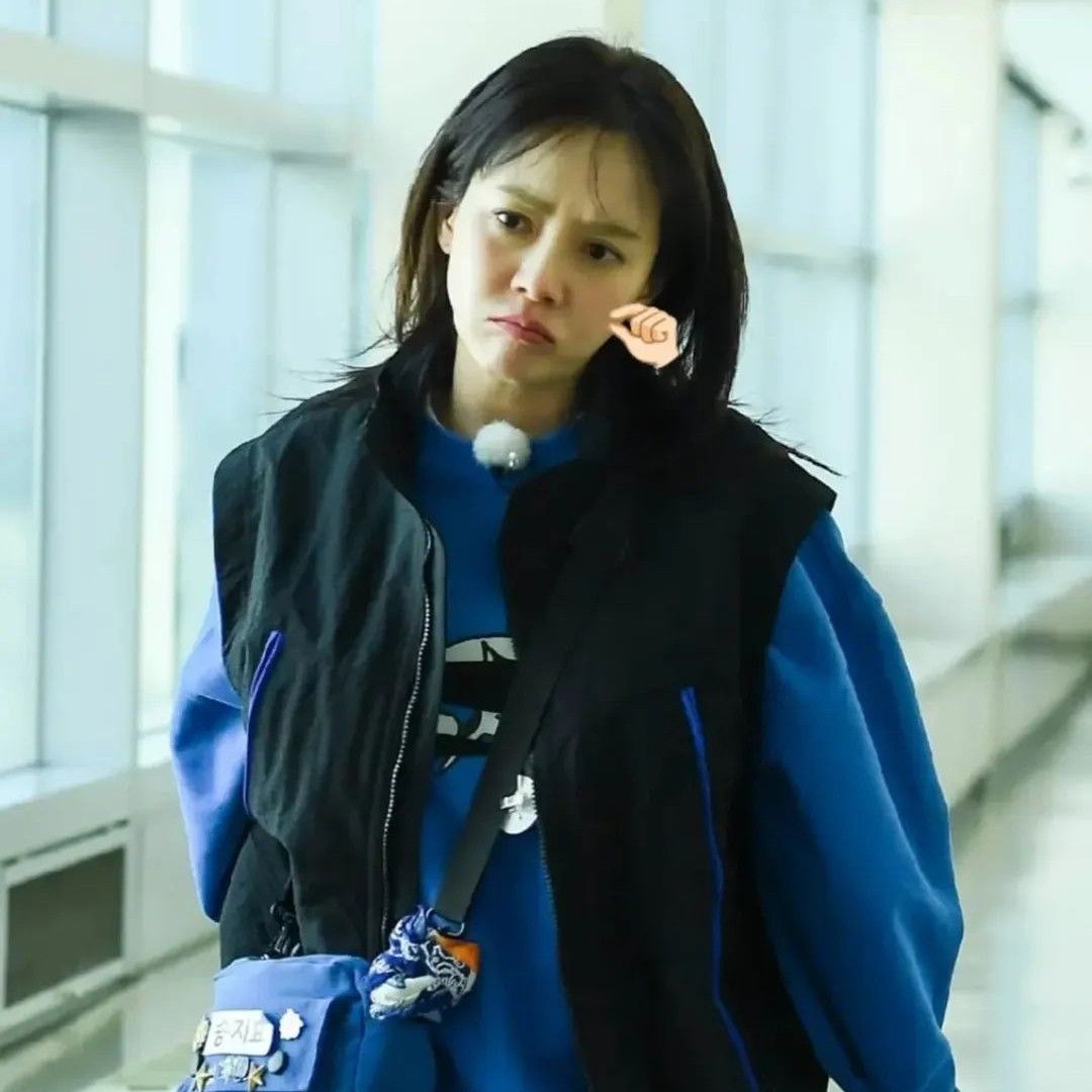 A moment captured by a fan of Song Jihyo
