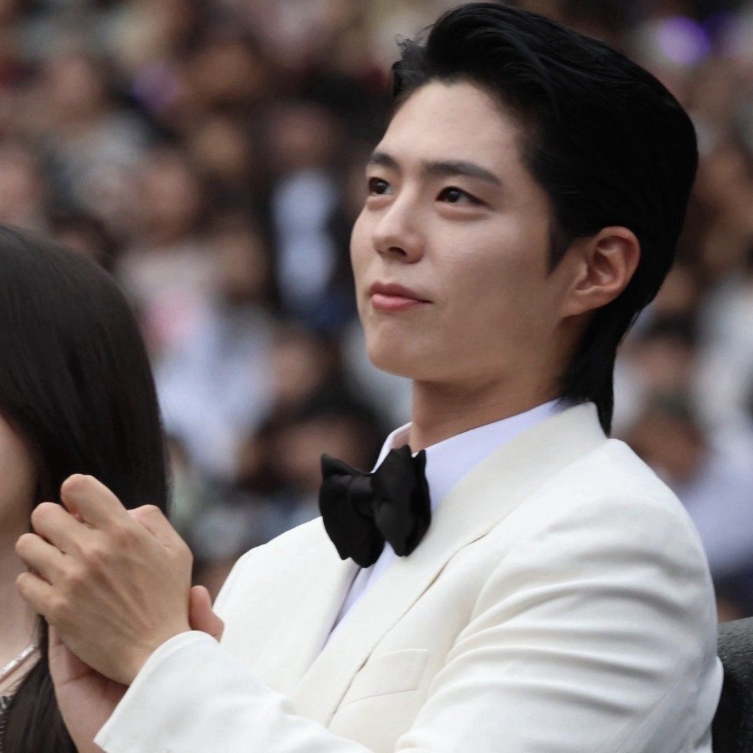 Behind-the-scenes cut of Park Bogum