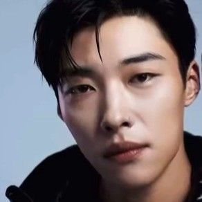Behind-the-scenes cut of Woo Dohwan