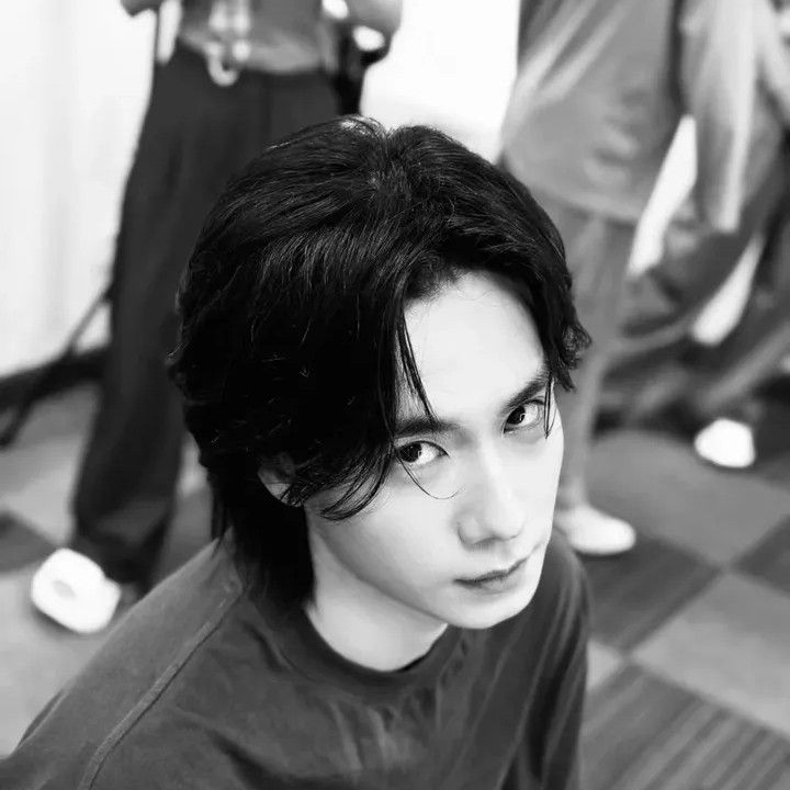 Behind-the-scenes cut of Hu Yitian