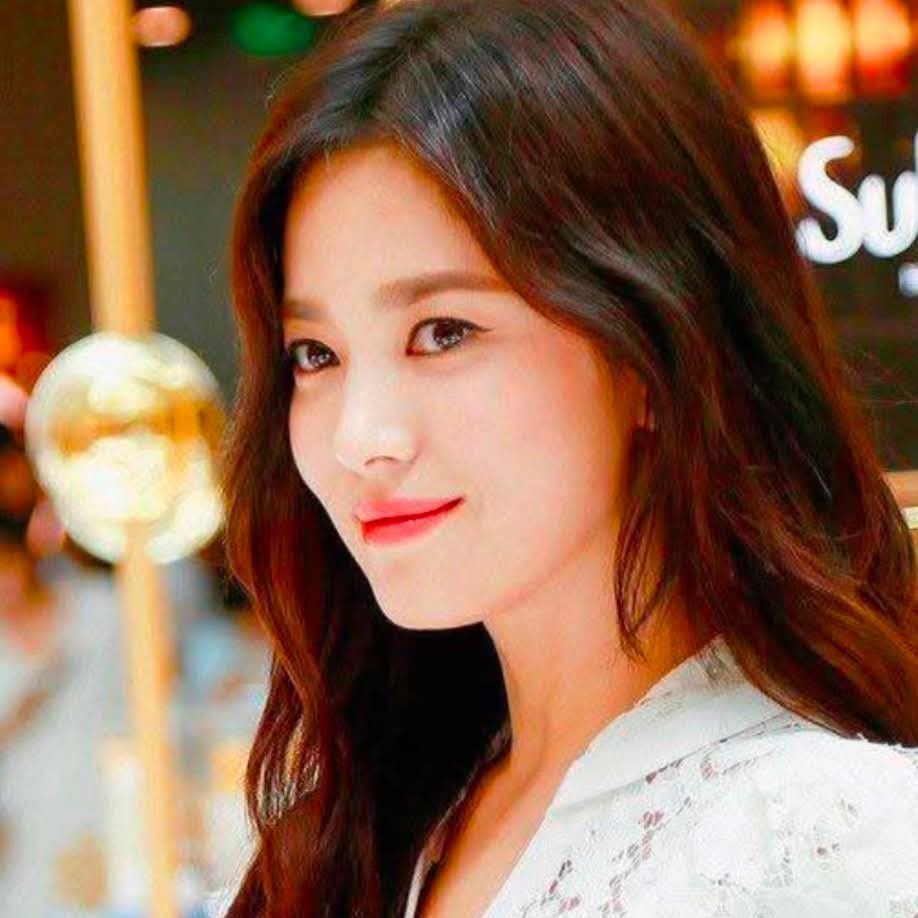 Behind-the-scenes cut of Song Hyekyo