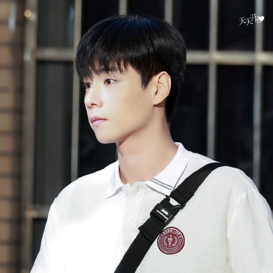 Recent activity shot of Hu Yitian