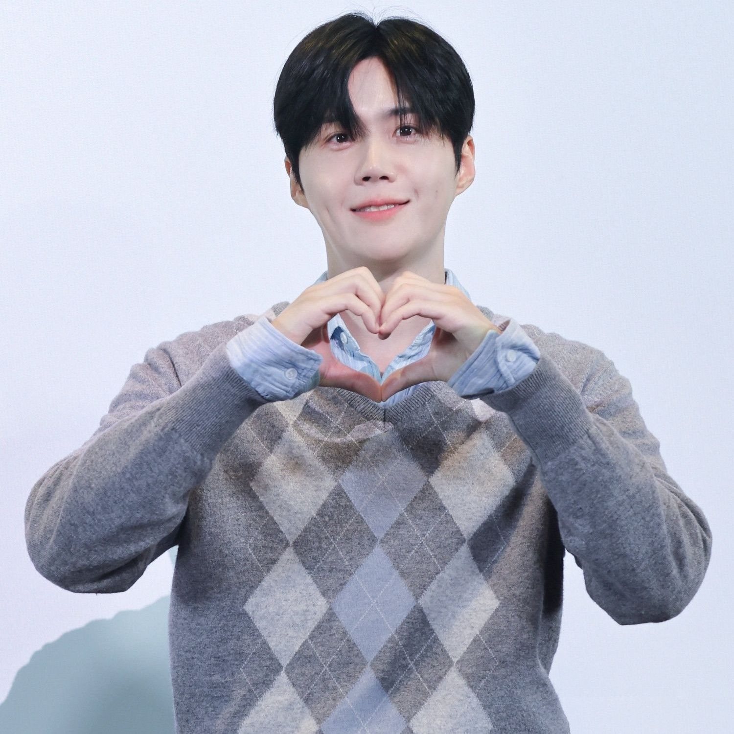 粉絲拍下的金宣虎瞬間