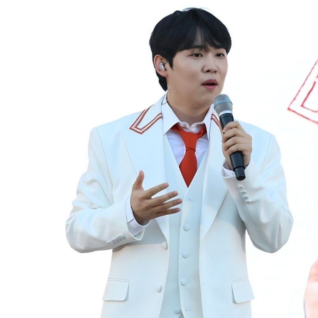 진욱의 최신 사진