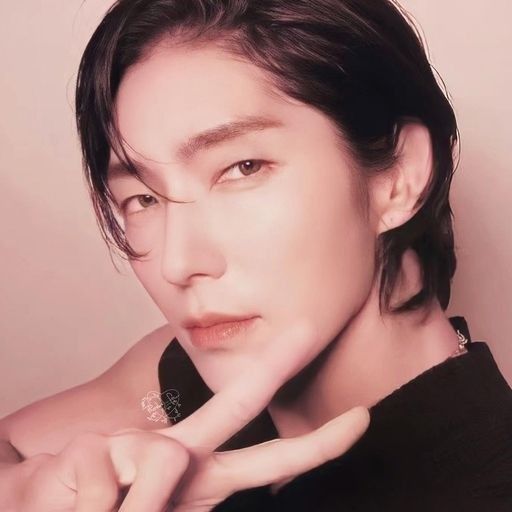 Behind-the-scenes cut of Lee Joongi