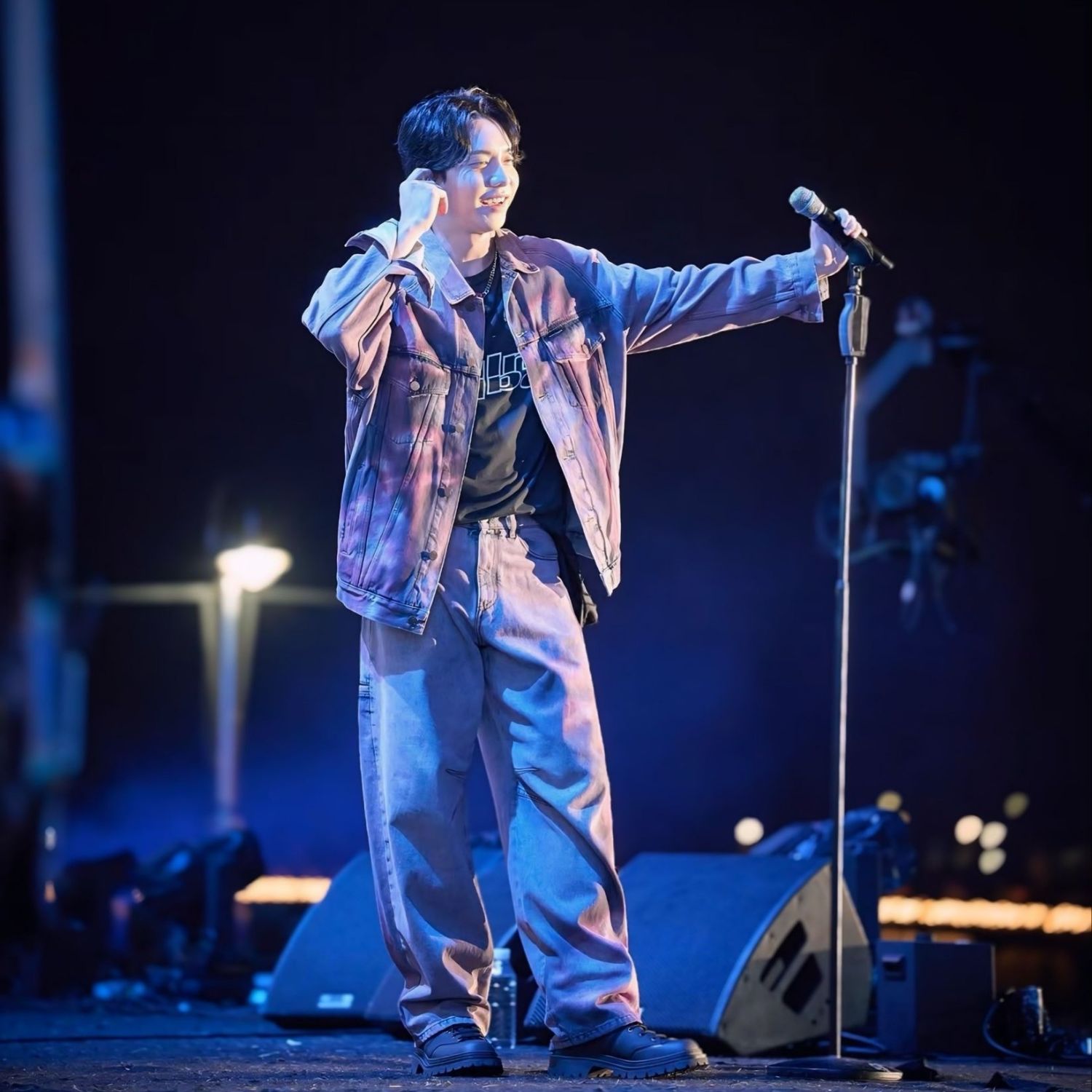 Behind-the-scenes cut of Lee Seunggi