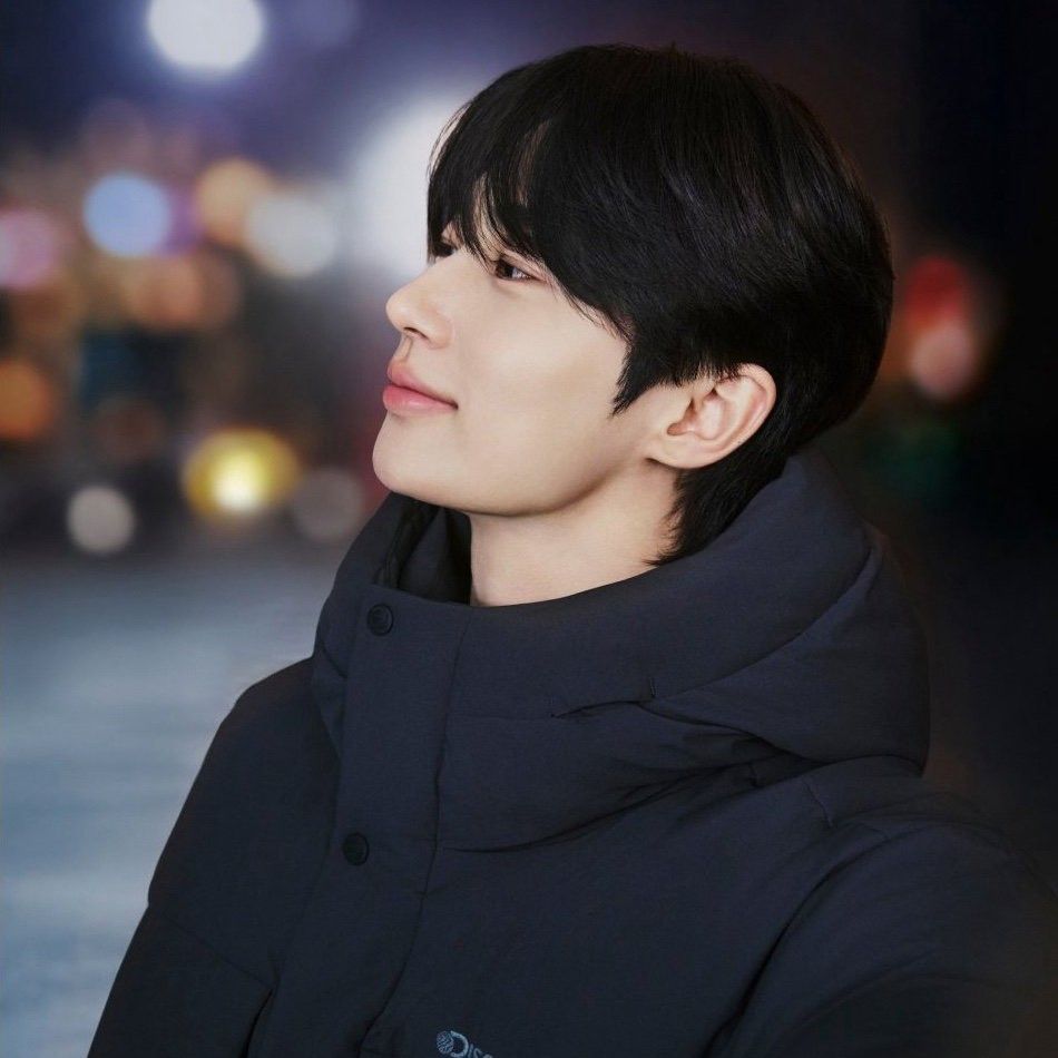 A moment captured by a fan of Byeon Wooseok