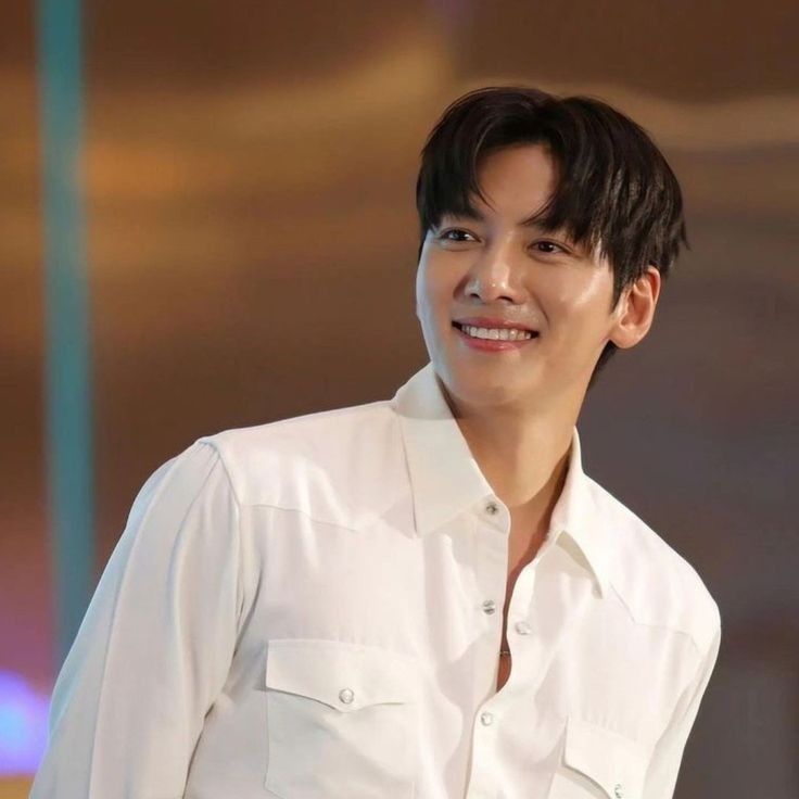 チ・チャンウクの最近の活動ショット