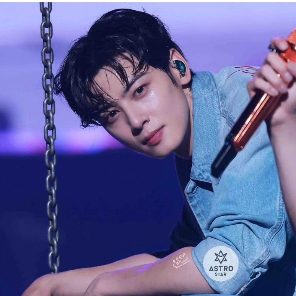 粉丝拍下的车银优瞬间