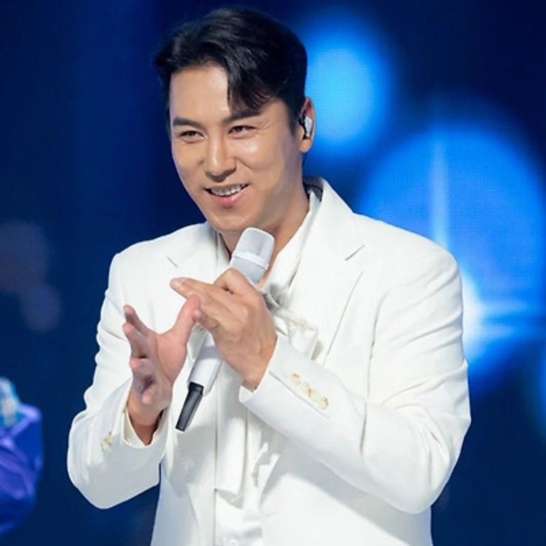 Recent activity shot of Jang Minho
