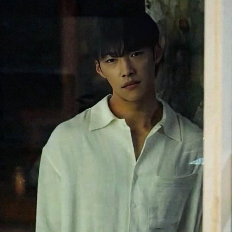 A moment captured by a fan of Woo Dohwan