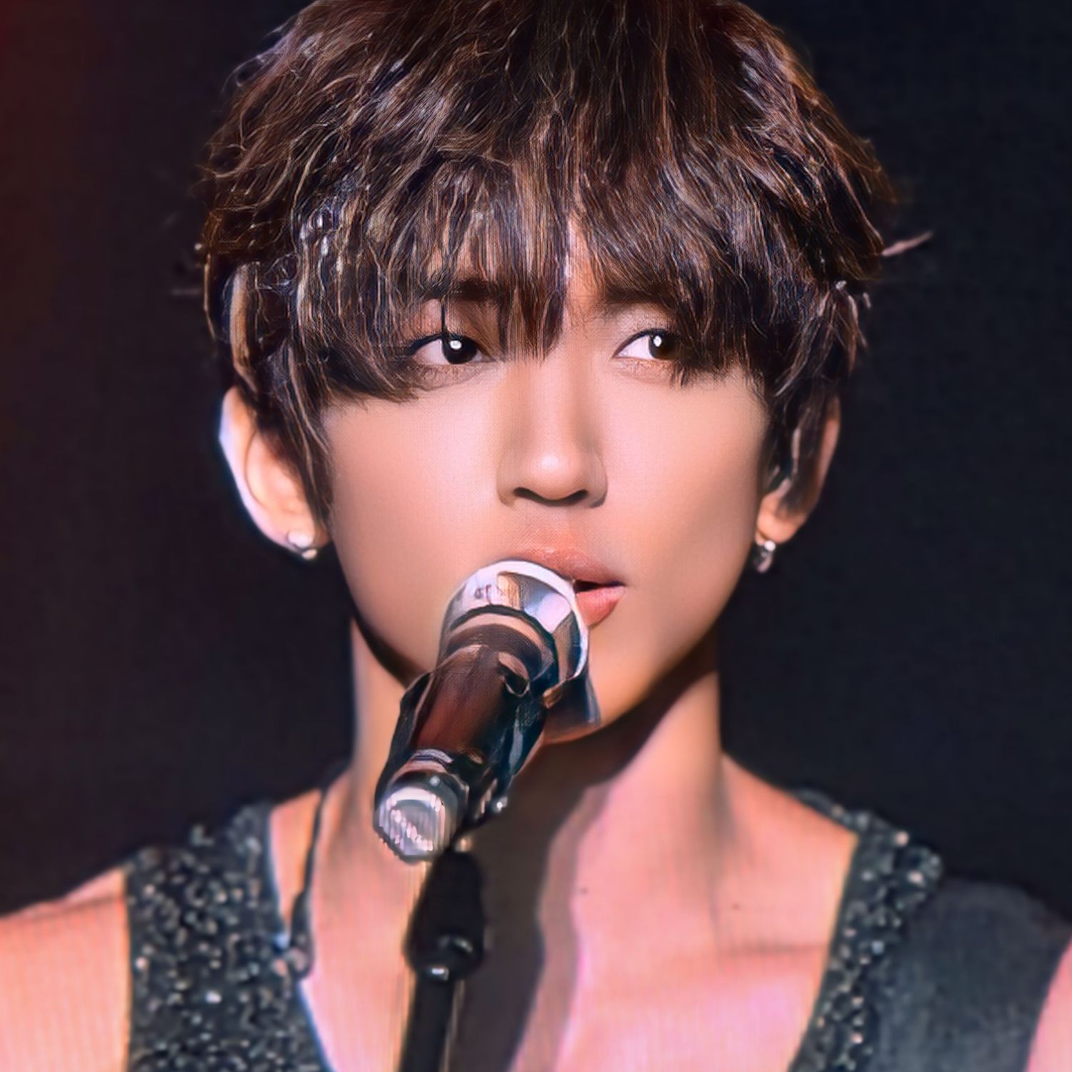 A moment captured by a fan of Lee Seungyoon