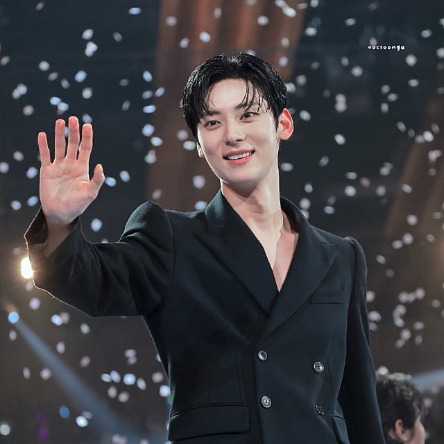 Behind-the-scenes cut of Hwang Minhyun