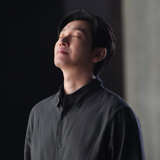 Behind-the-scenes cut of Cho Seungwoo 