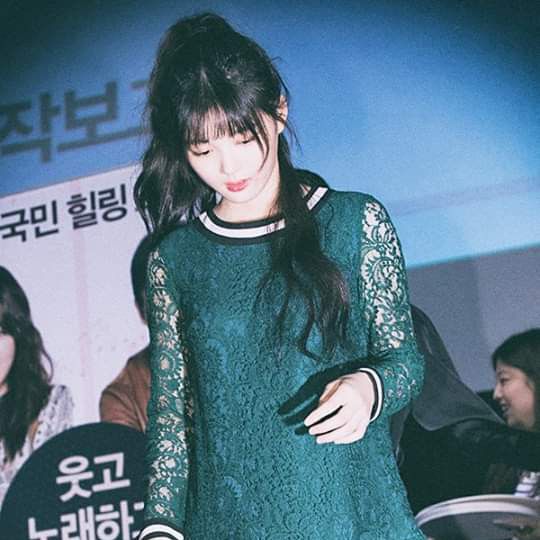 Behind-the-scenes cut of Kim Youjung