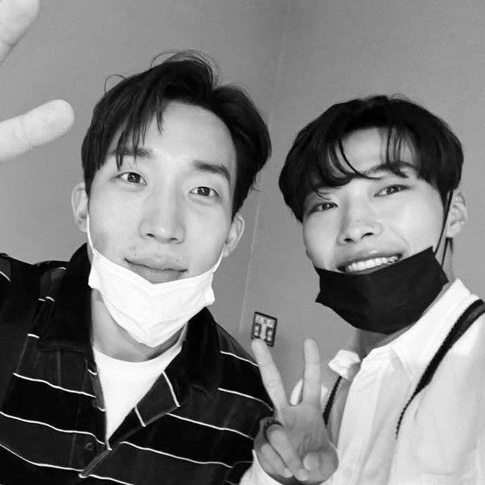 A moment captured by a fan of Woo Dohwan
