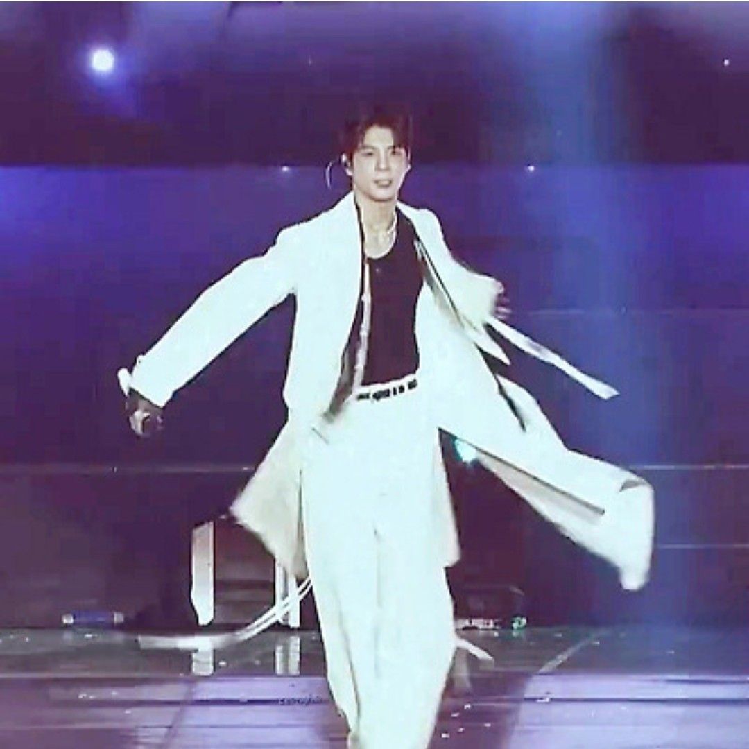 Cuplikan di balik layar dari Jeong Dongwon