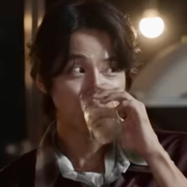 Behind-the-scenes cut of Yoon Shiyoon