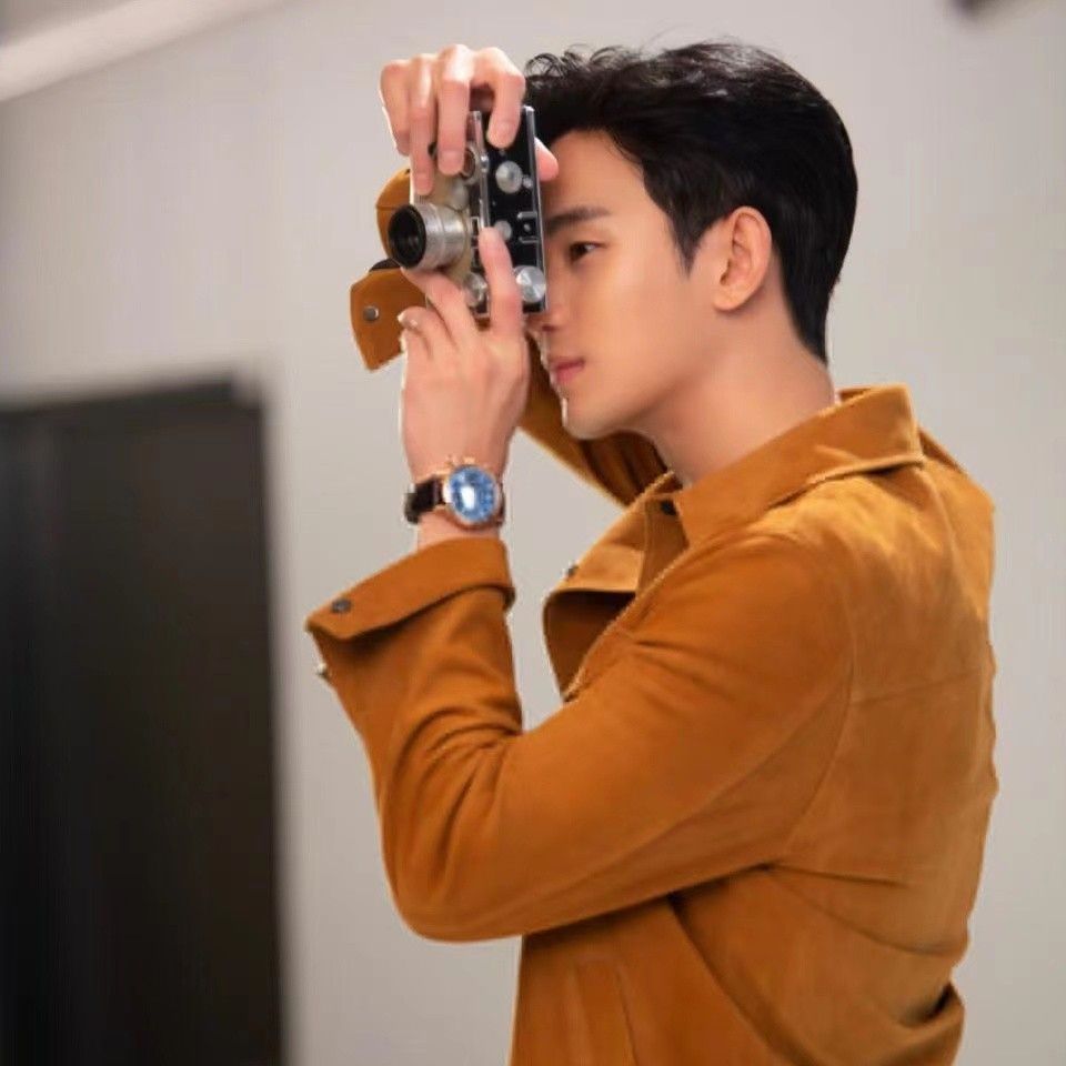 A moment captured by a fan of Kim Soohyun
