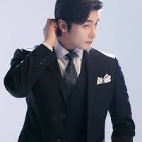 Behind-the-scenes cut of Sunghoon