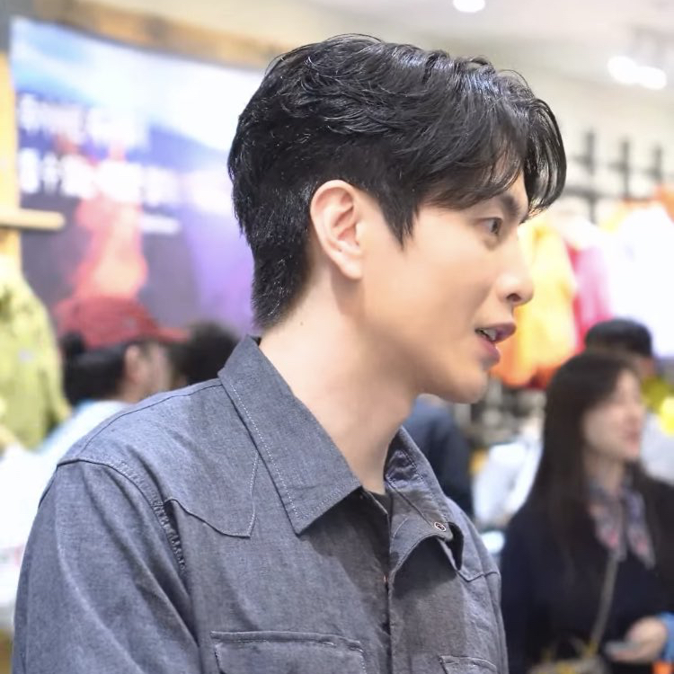 A moment captured by a fan of Lee Minki
