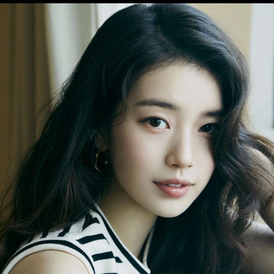 Recent activity shot of Bae Suzy