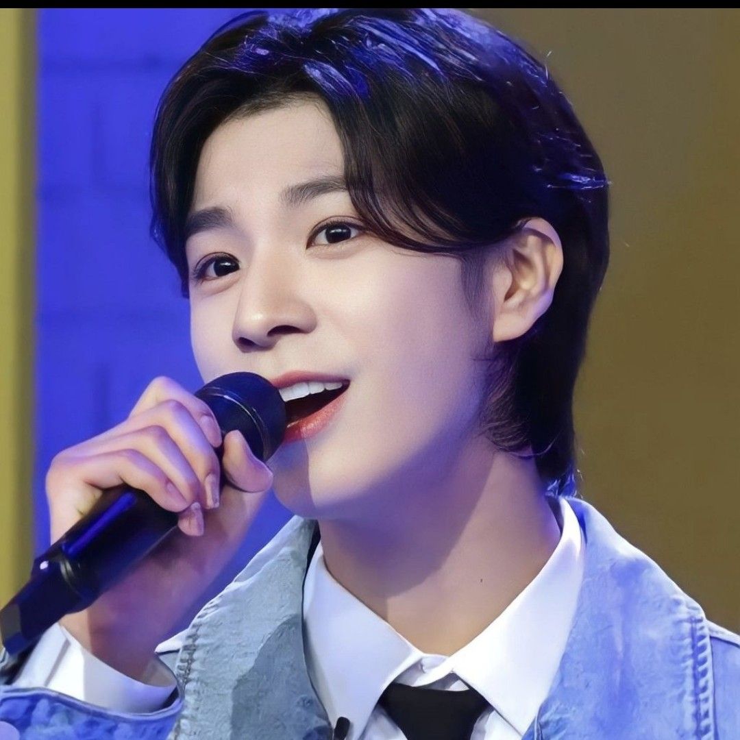 Foto terbaru dari Jeong Dongwon